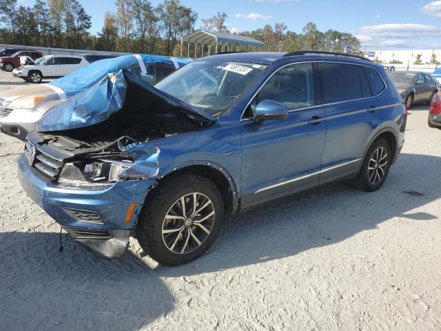 2018 VOLKSWAGEN TIGUAN SE VIN: 3VV3B7AX1JM195960