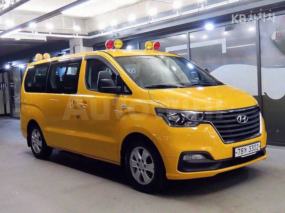 2019 HYUNDAI STAREX VIN: KMJWA37KBKU067885